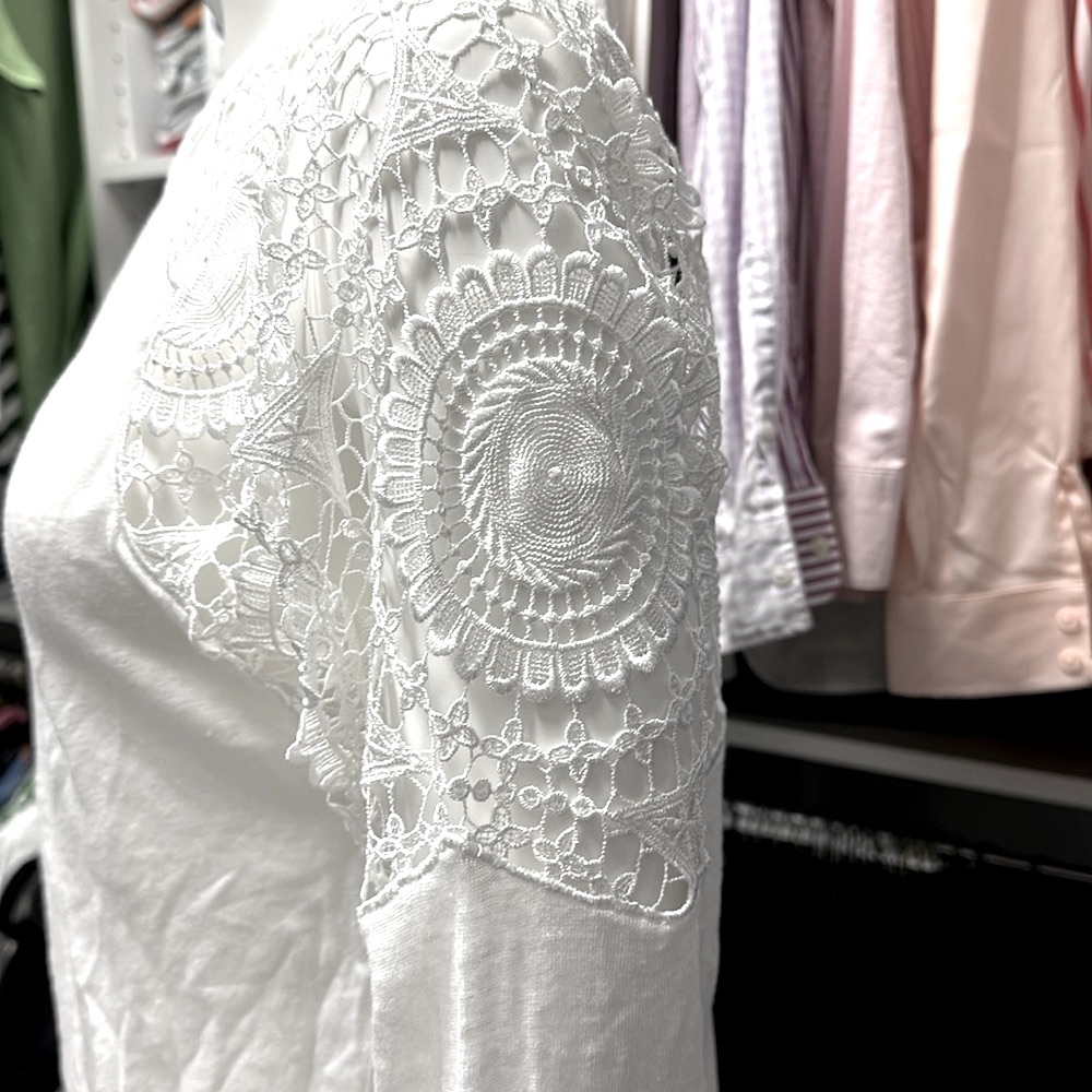 So Pretty! Lacey Top